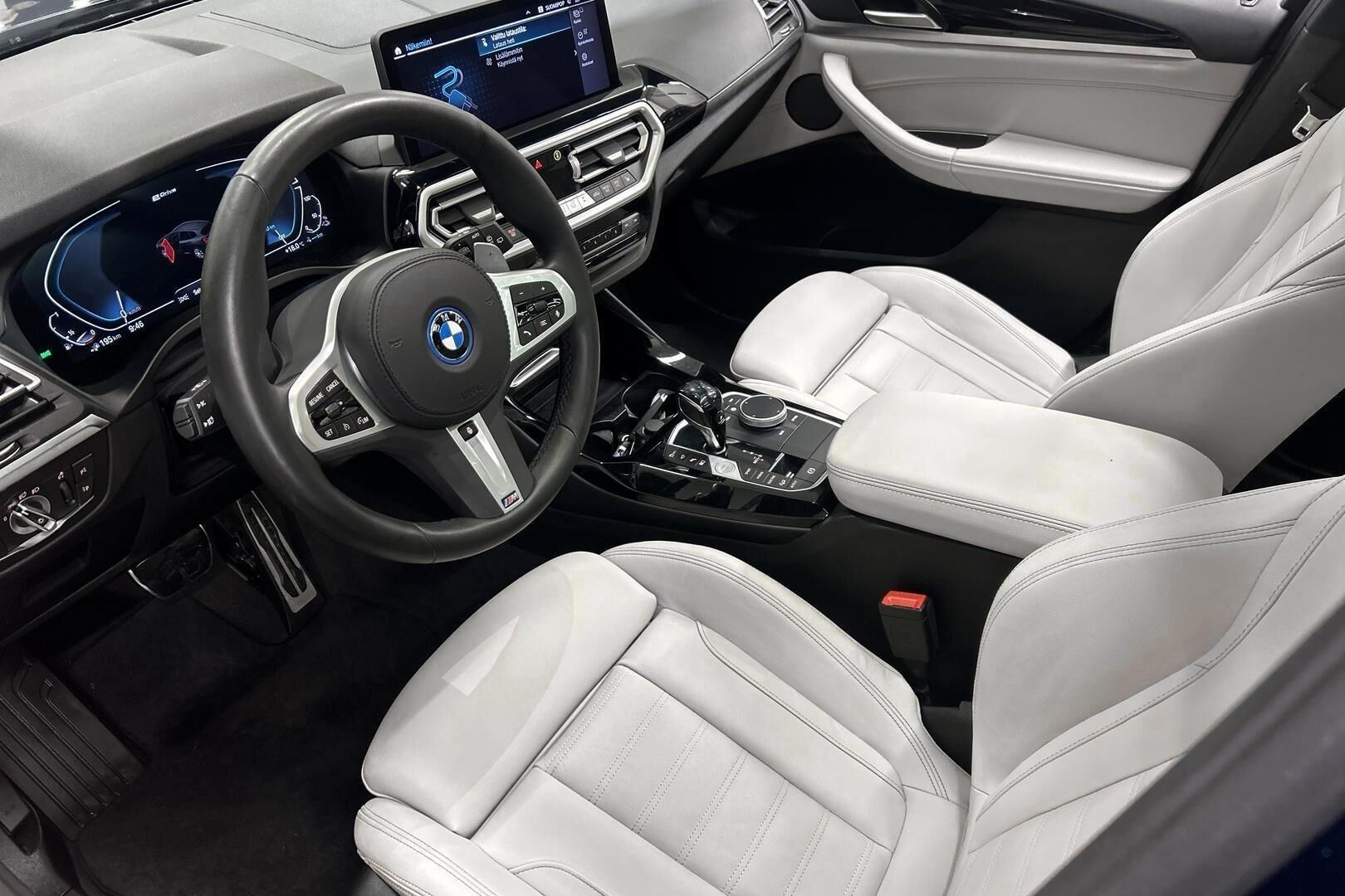 BMW X3 iso kuva 6
