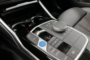 BMW i4 esikatselu 20