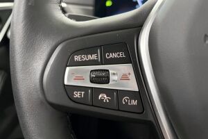 BMW i4 esikatselu 14
