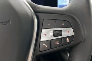 BMW i4 esikatselu 15