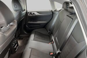 BMW i4 esikatselu 8