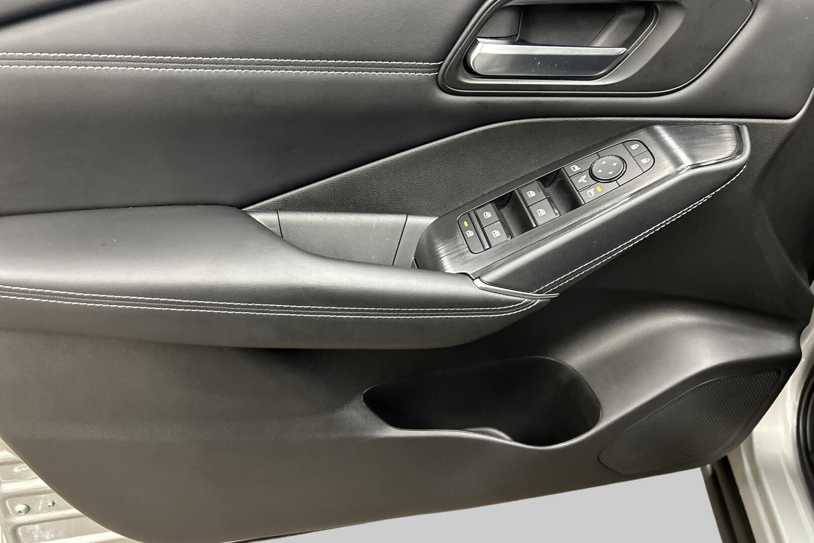 Nissan Qashqai iso kuva 13