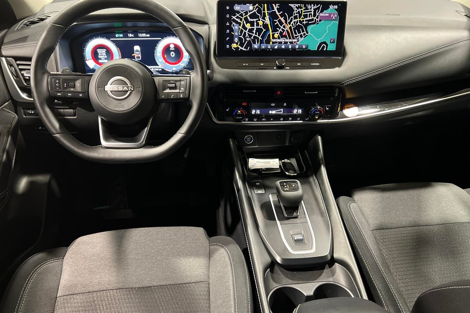 Nissan Qashqai iso kuva 8