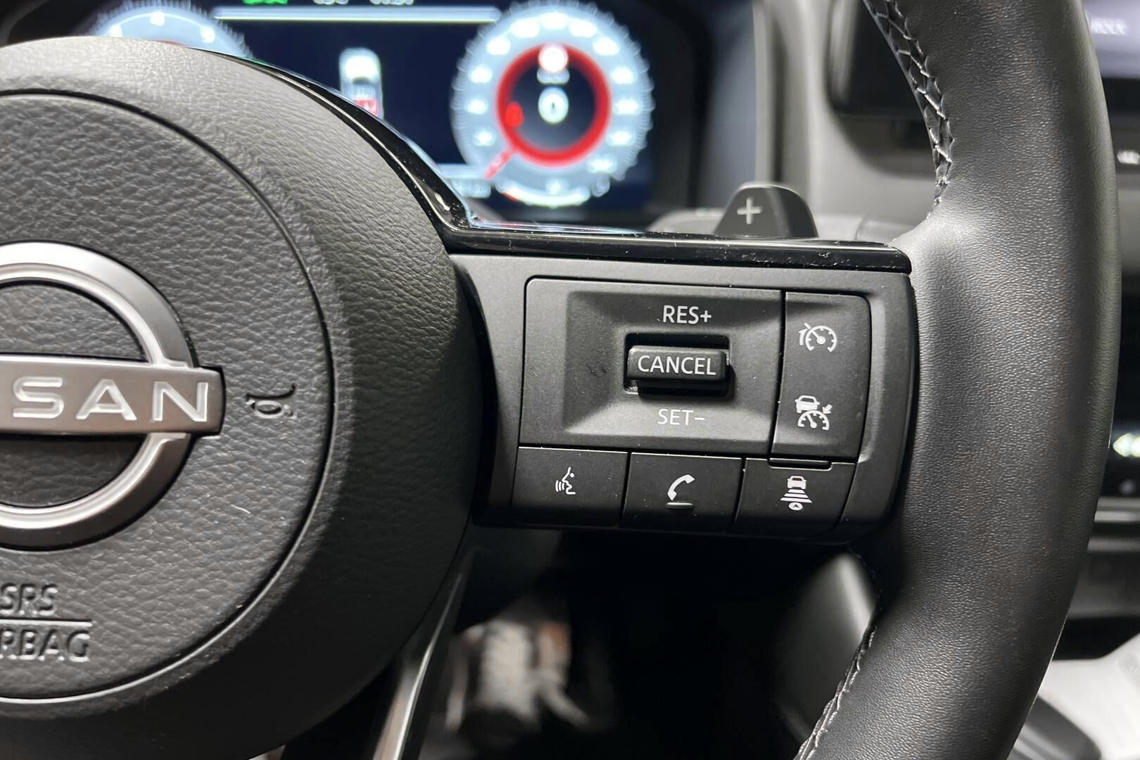 Nissan Qashqai iso kuva 17