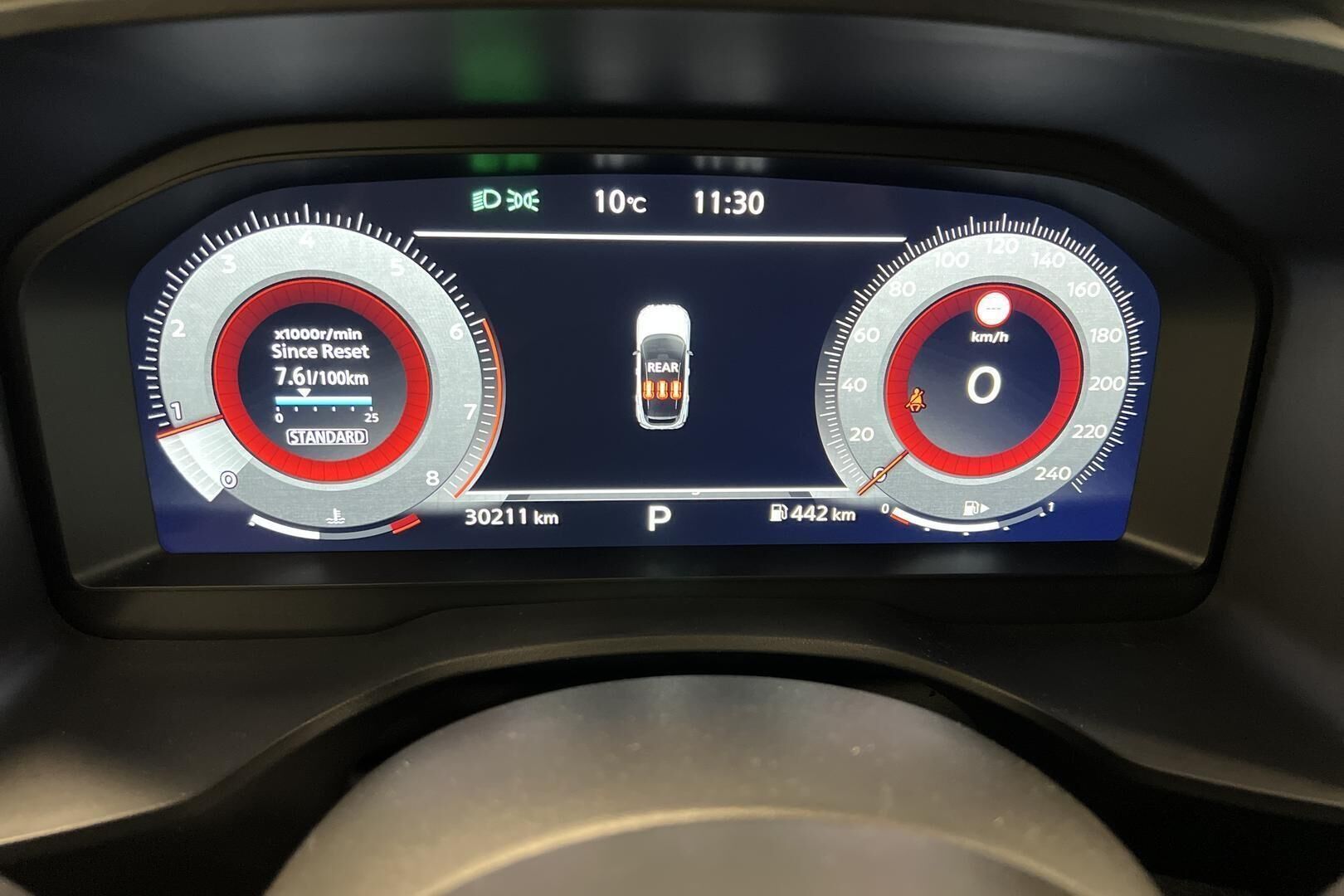 Nissan Qashqai iso kuva 14