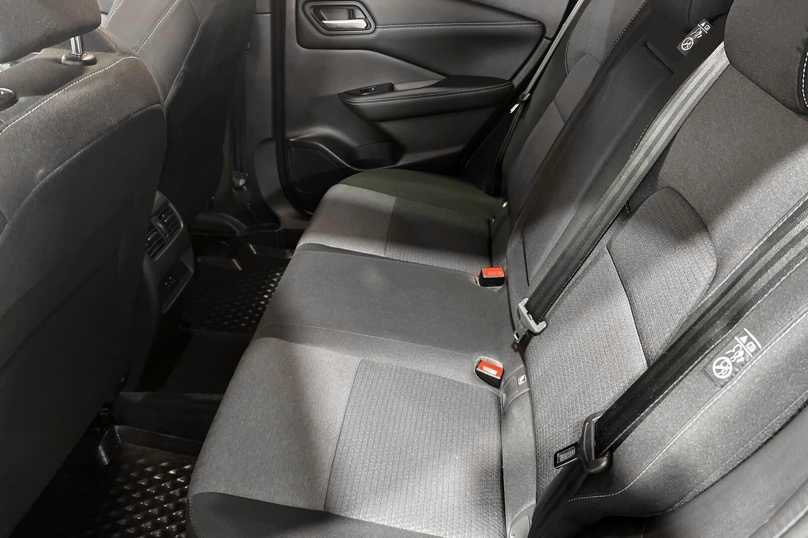 Nissan Qashqai iso kuva 10