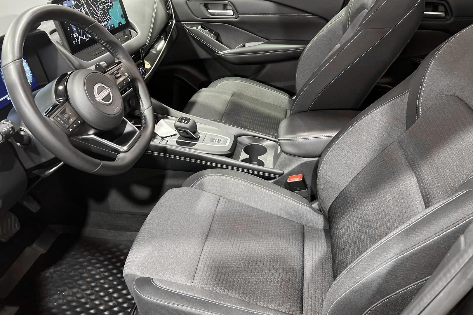 Nissan Qashqai iso kuva 9