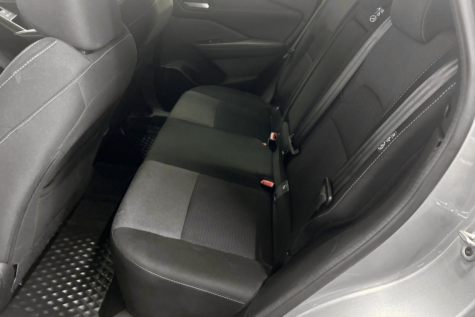 Nissan Qashqai iso kuva 10