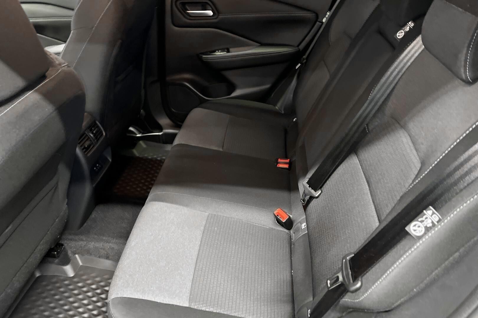 Nissan Qashqai iso kuva 20