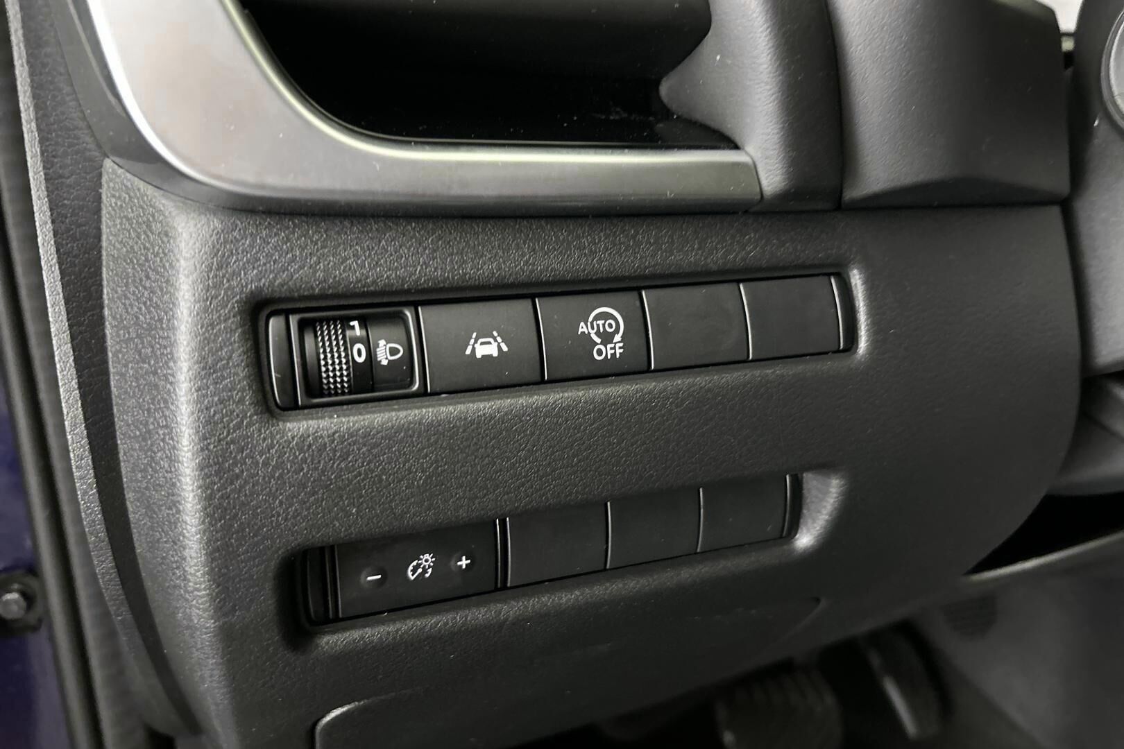 Nissan Qashqai iso kuva 15