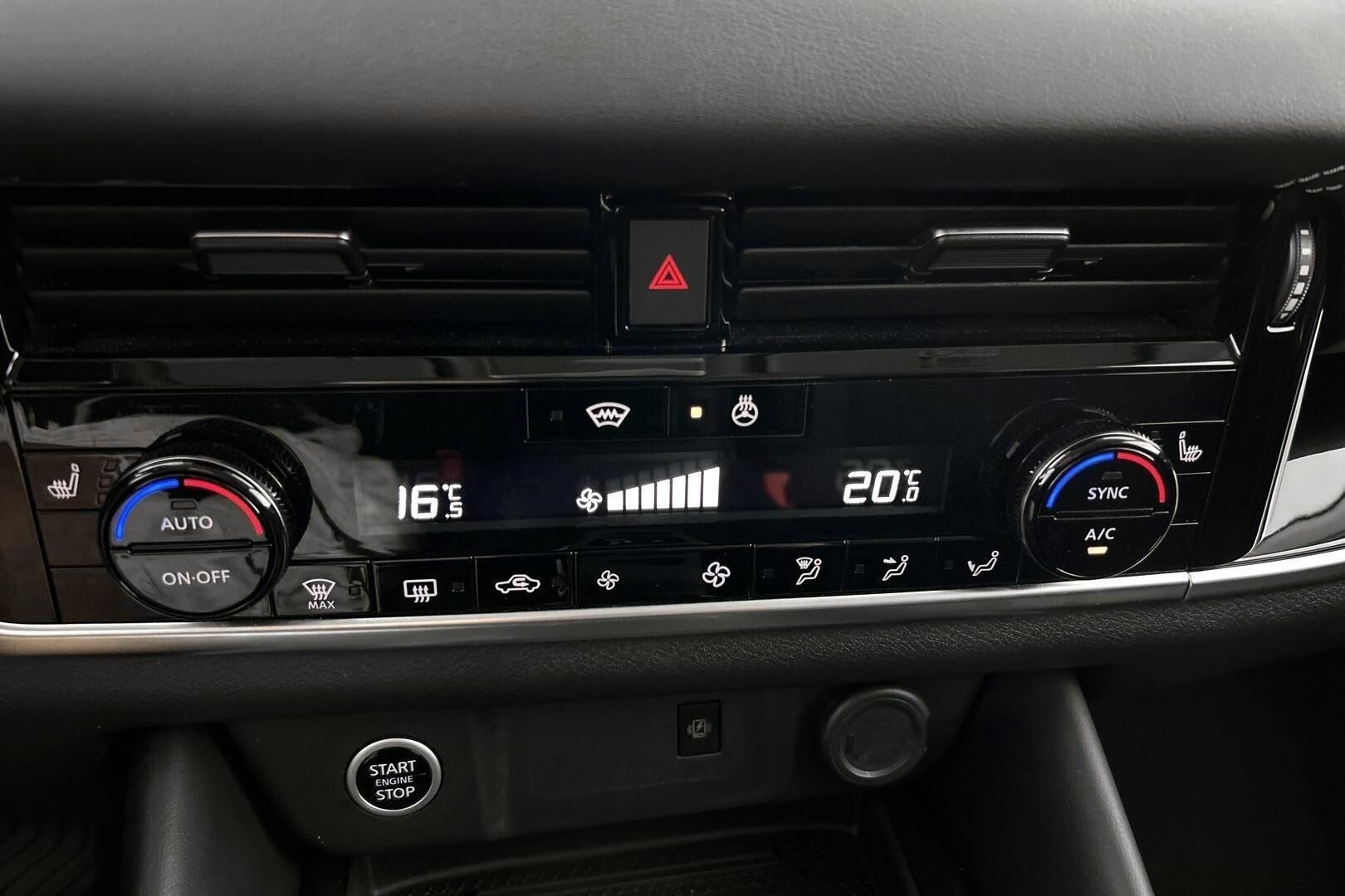 Nissan Qashqai iso kuva 17