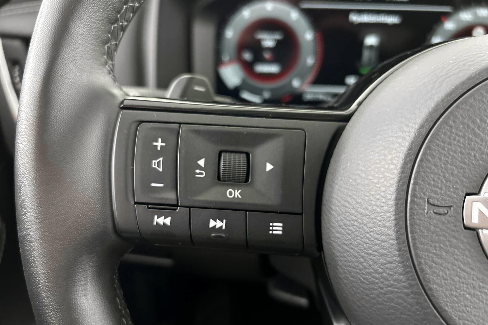 Nissan Qashqai iso kuva 21