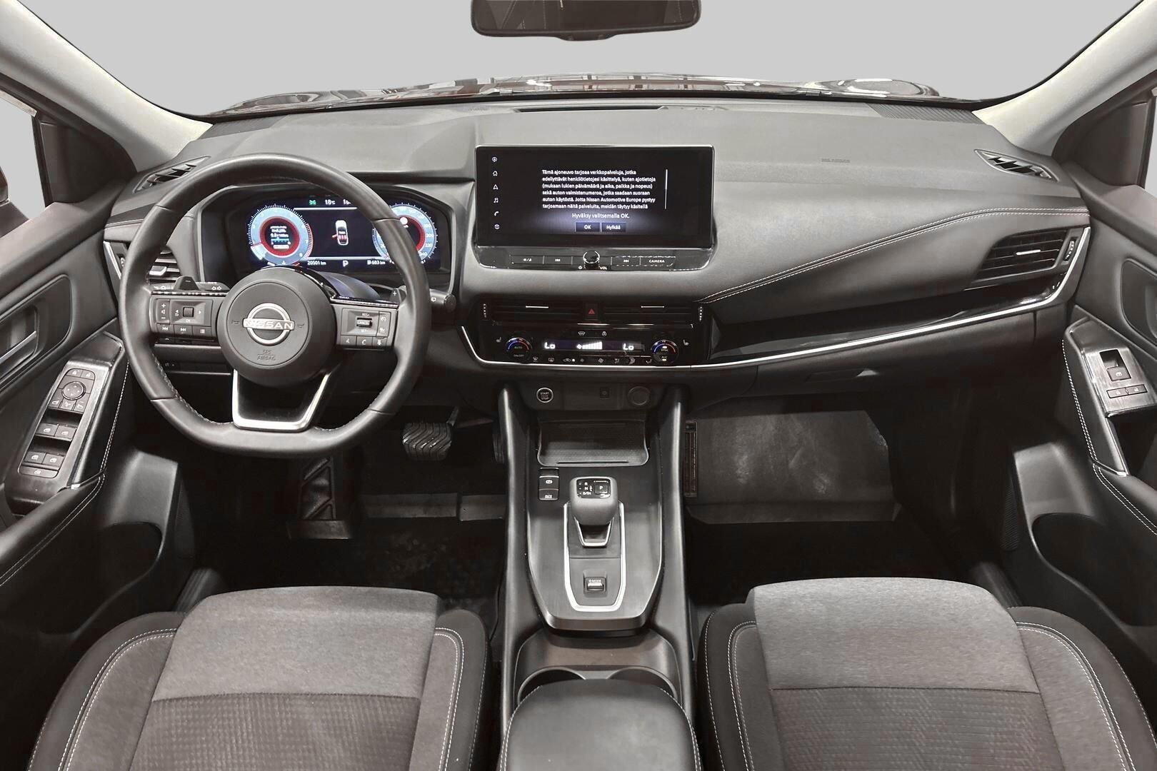 Nissan Qashqai iso kuva 10