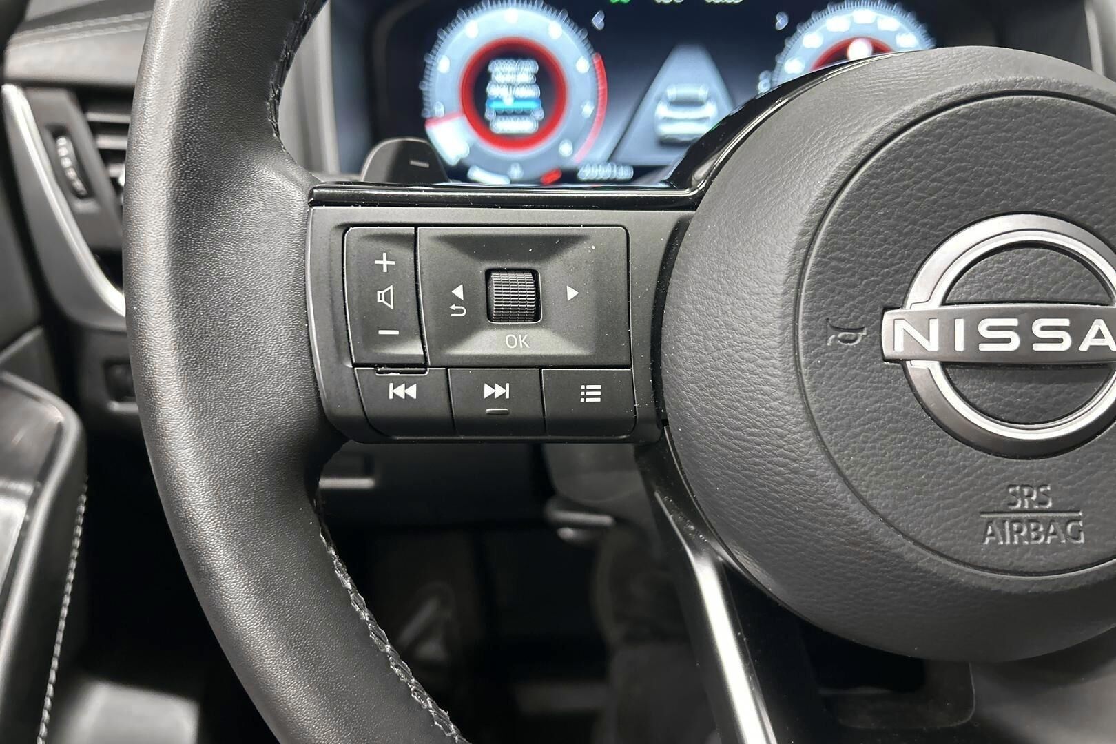 Nissan Qashqai iso kuva 15