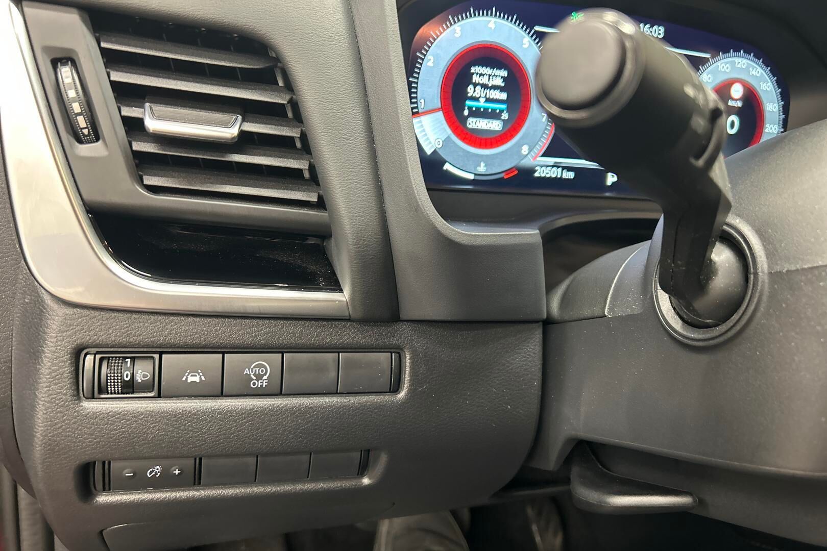 Nissan Qashqai iso kuva 20