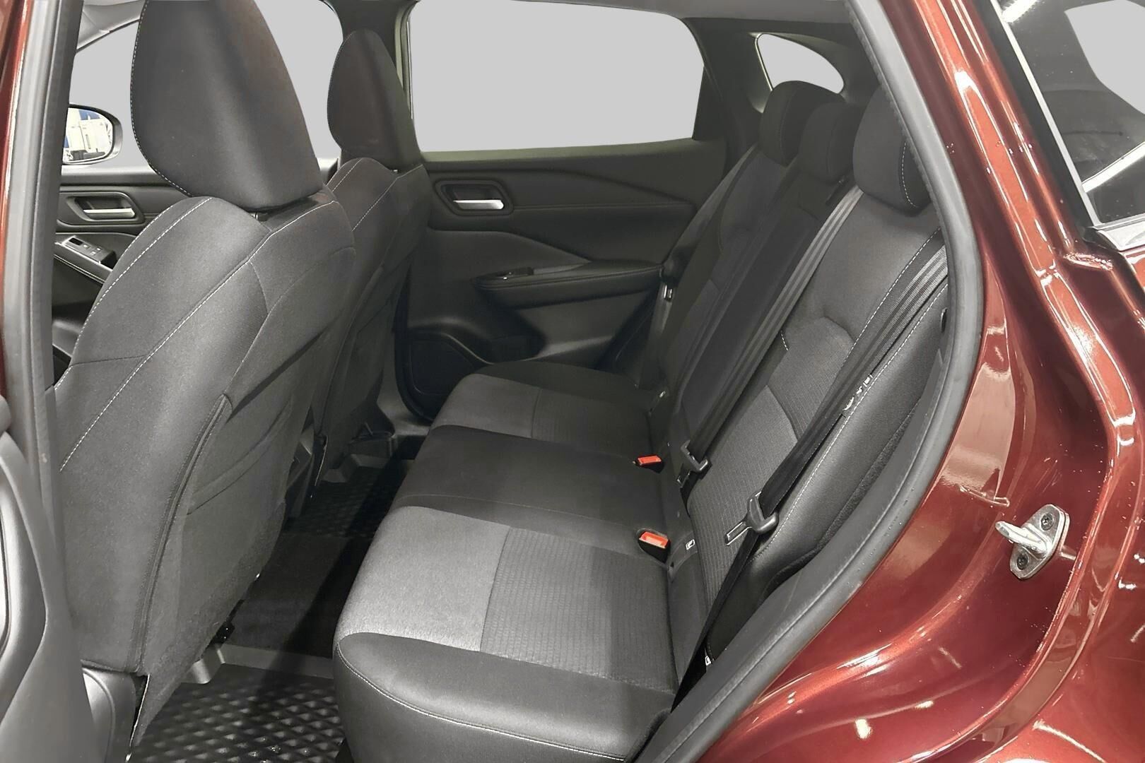 Nissan Qashqai iso kuva 9