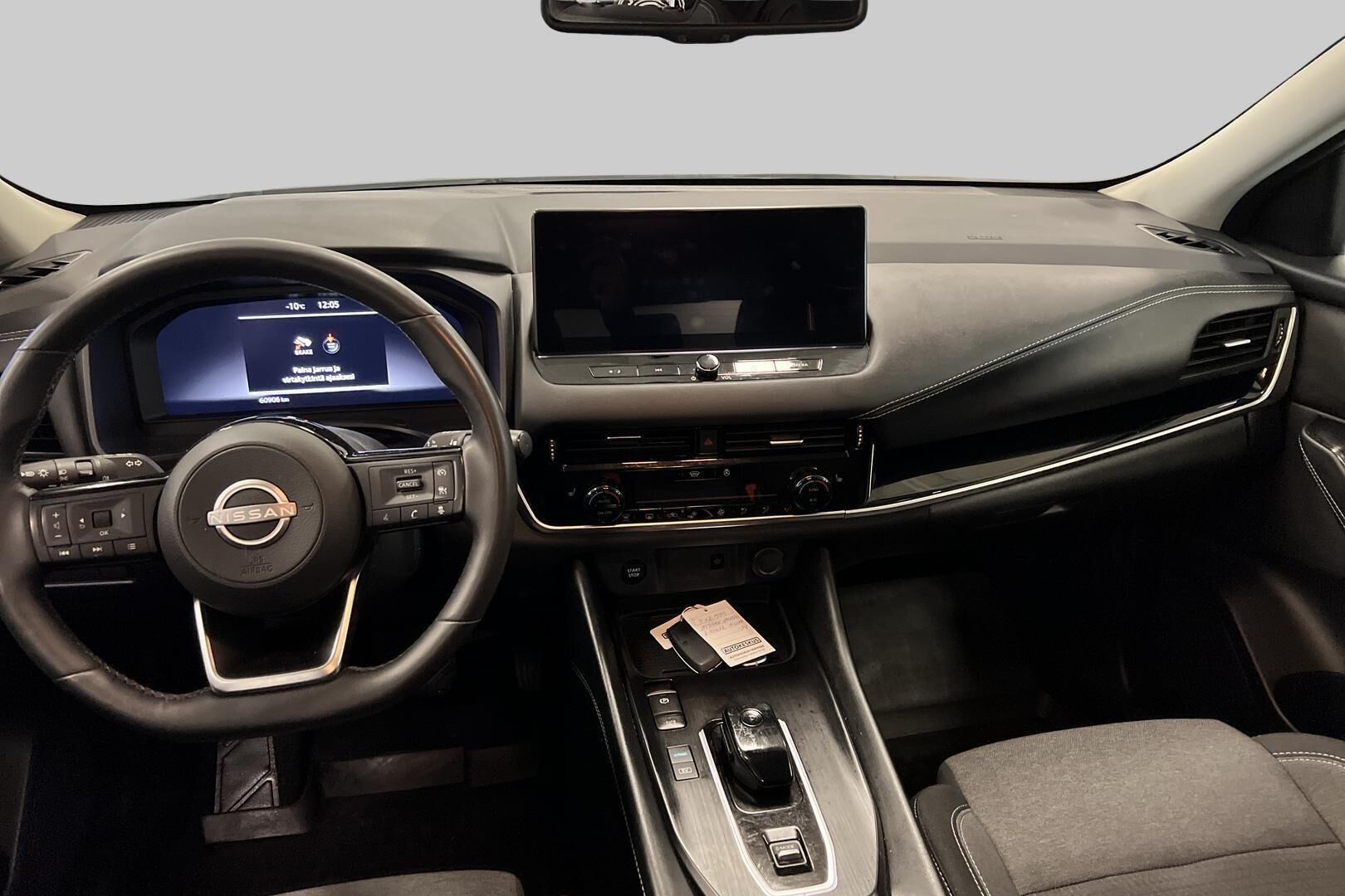 Nissan Qashqai iso kuva 9