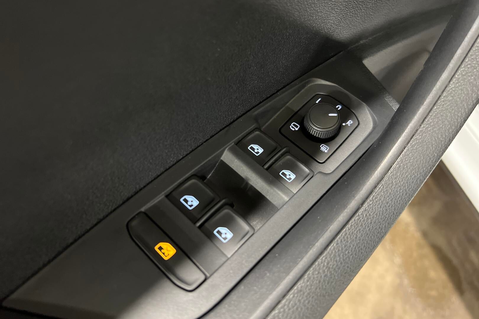 Skoda Karoq iso kuva 15