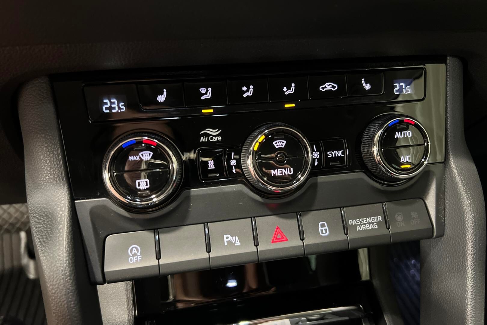 Skoda Karoq iso kuva 19