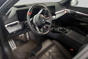 BMW i5 M60 esikatselu 1