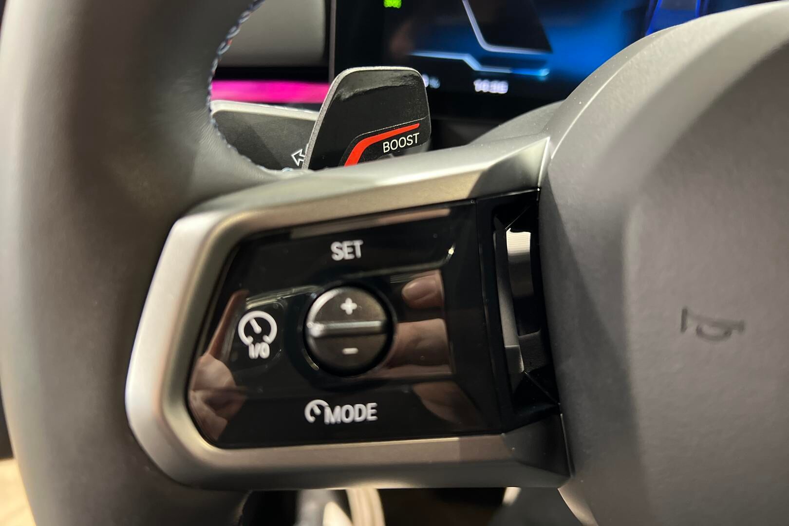 BMW i5 iso kuva 17