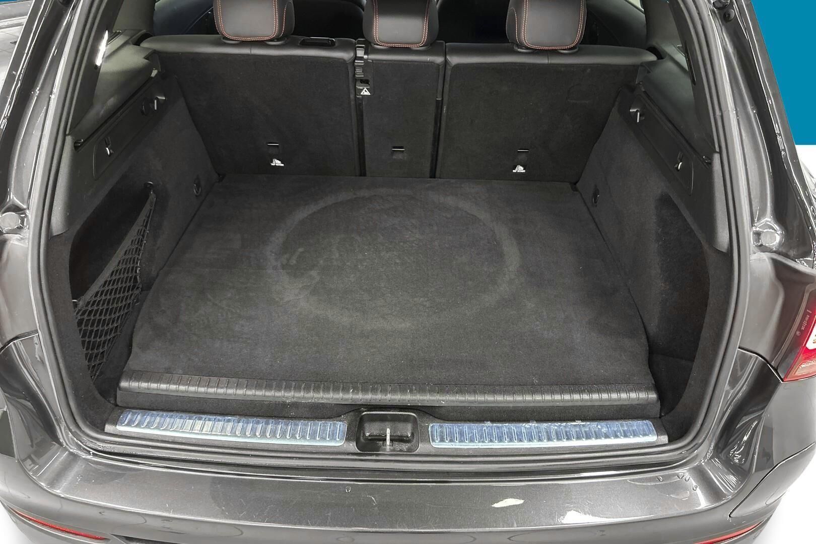 Mercedes-Benz GLC iso kuva 10