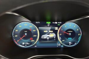 Mercedes-Benz GLC esikatselu 11