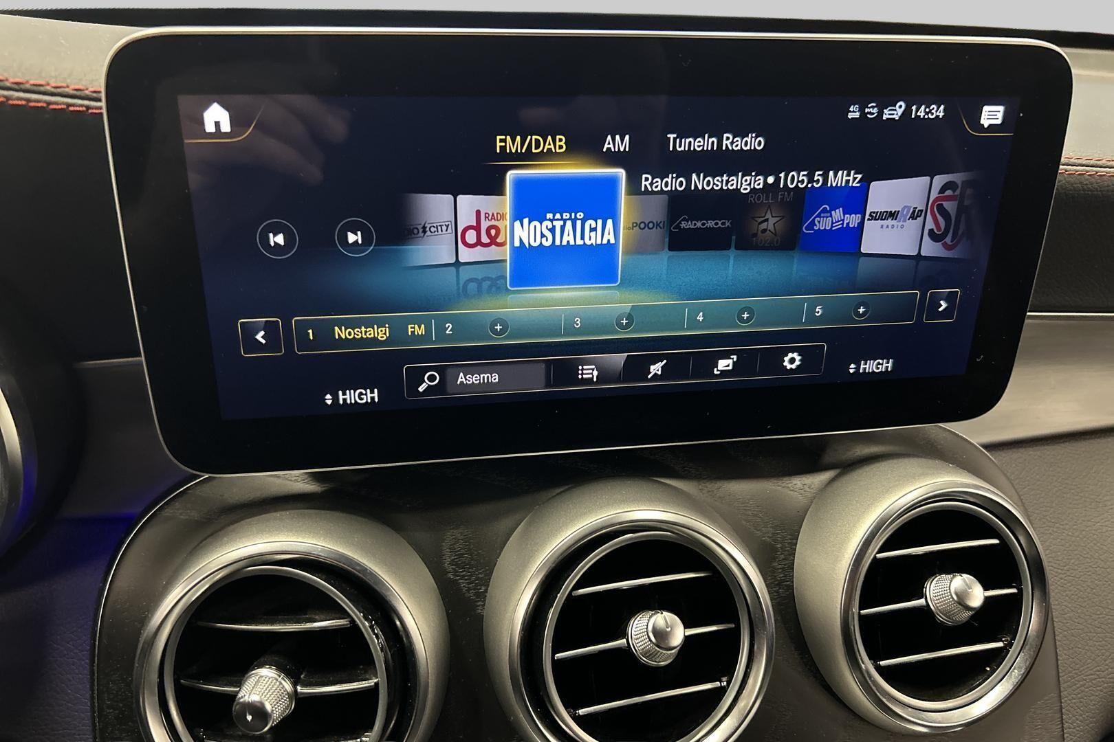 Mercedes-Benz GLC iso kuva 12