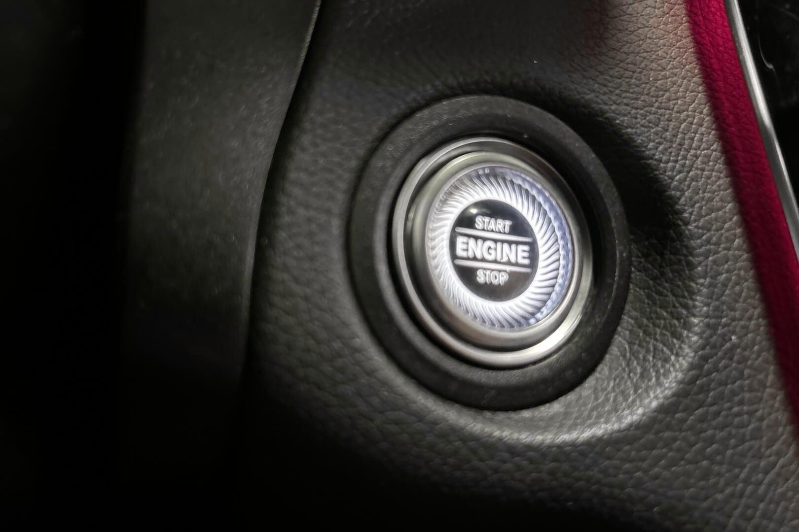 Mercedes-Benz GLC iso kuva 22