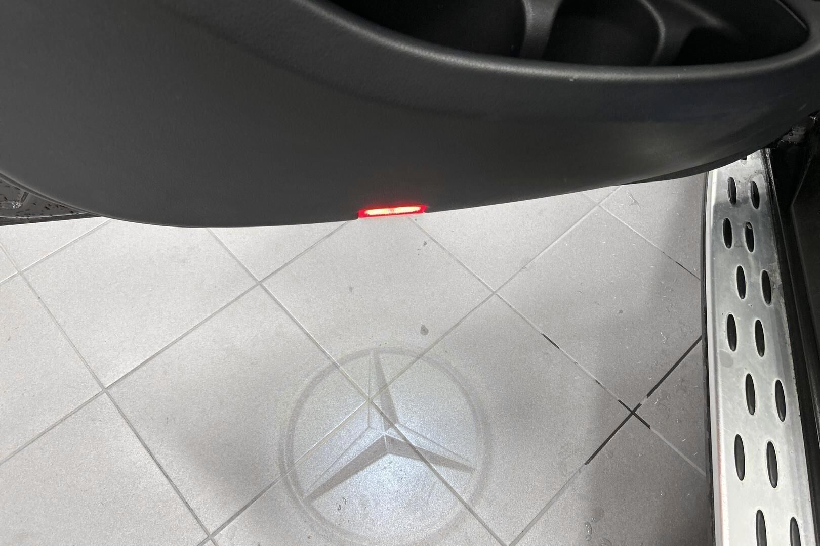 Mercedes-Benz GLC iso kuva 33