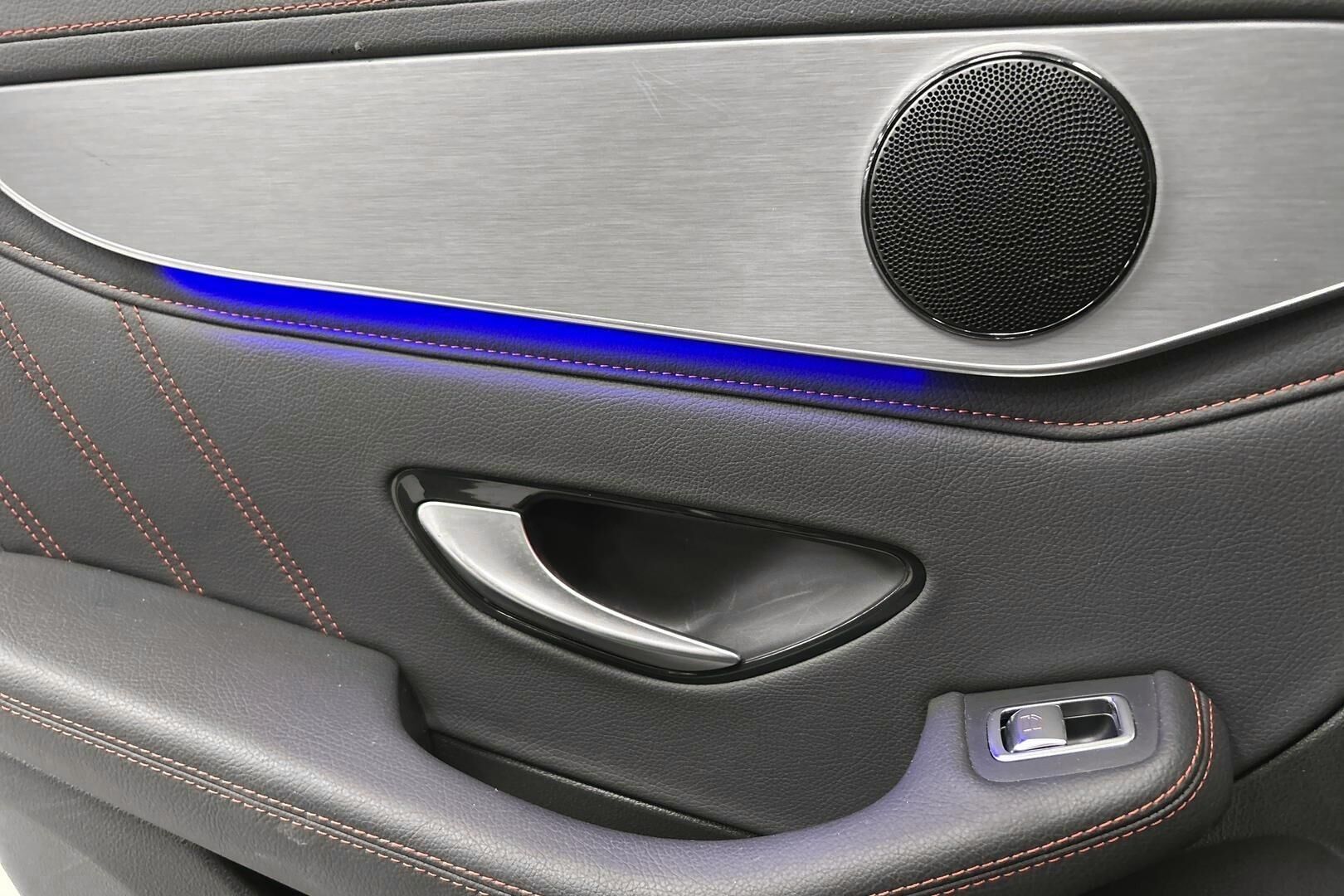 Mercedes-Benz GLC iso kuva 34