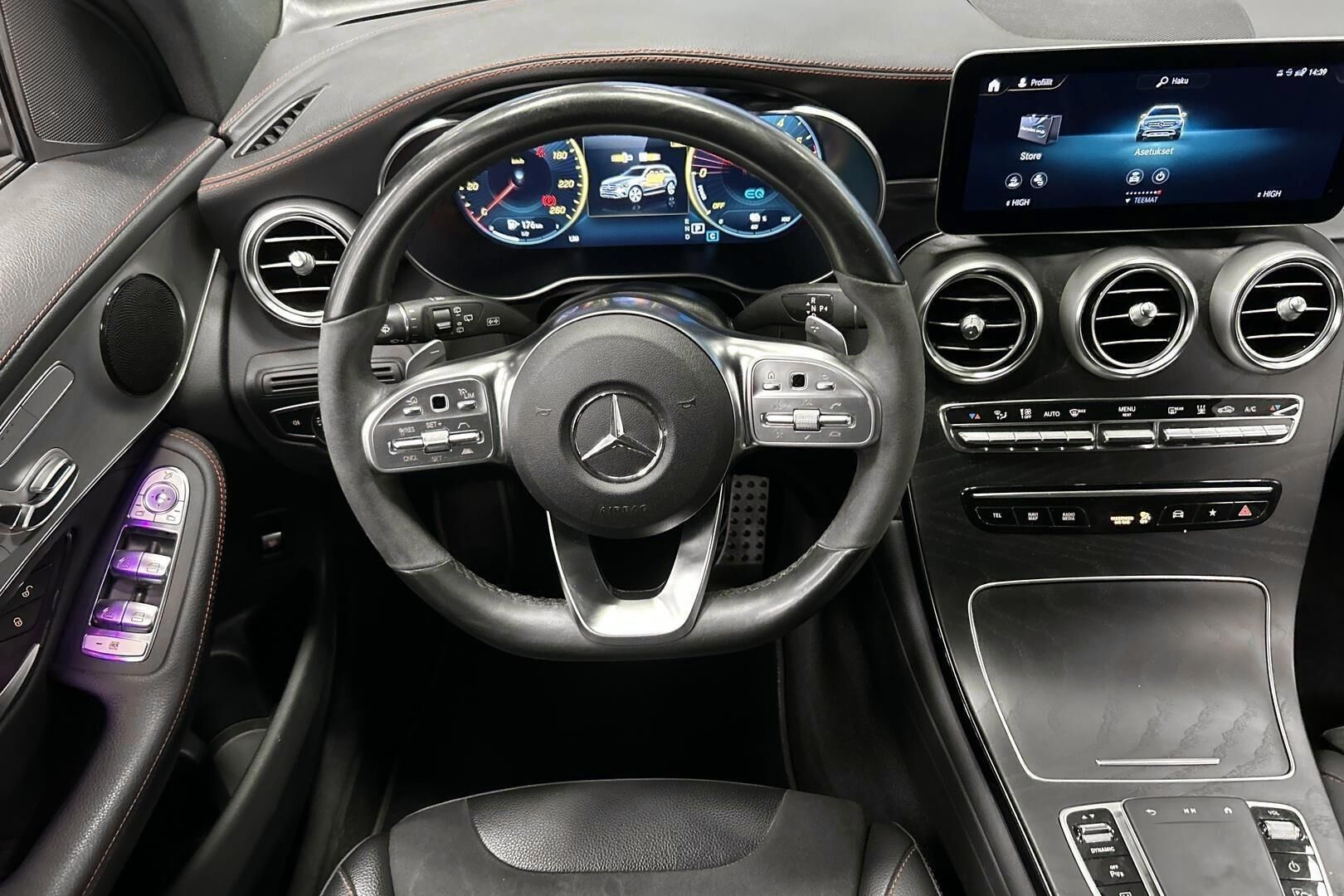 Mercedes-Benz GLC iso kuva 37