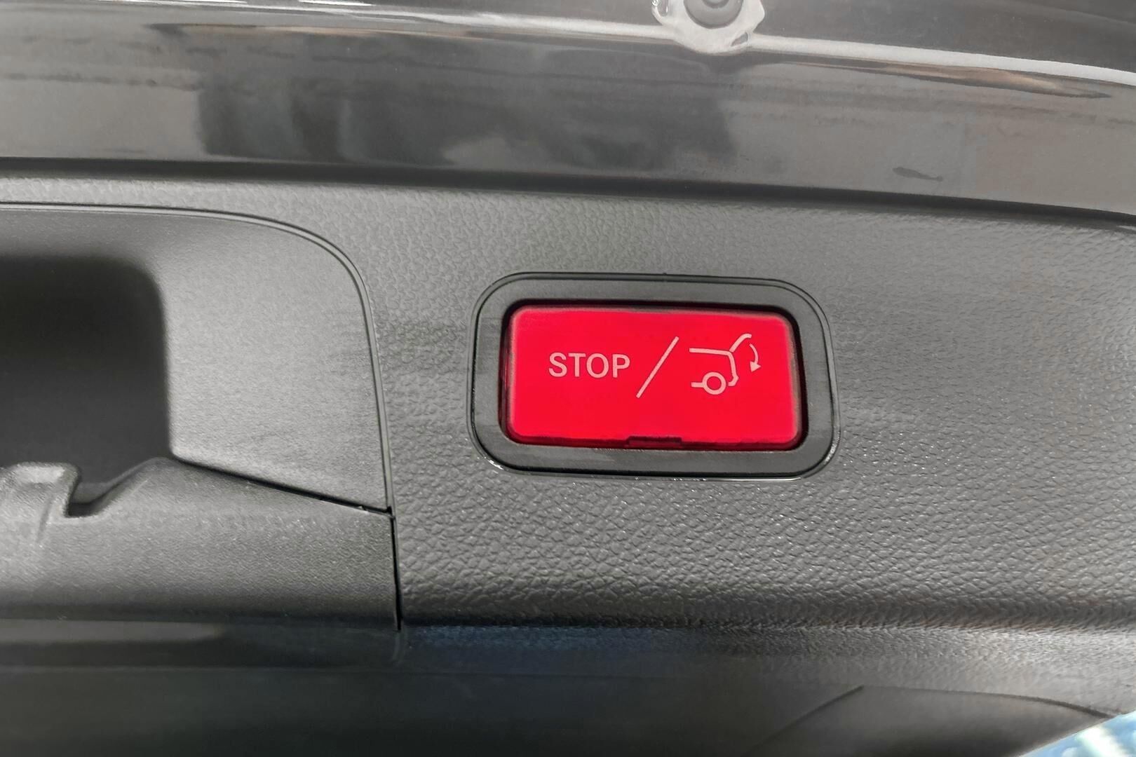 Mercedes-Benz GLC iso kuva 38