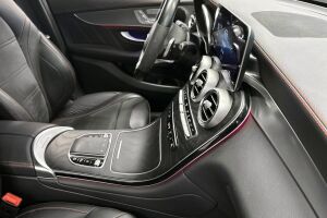 Mercedes-Benz GLC esikatselu 45