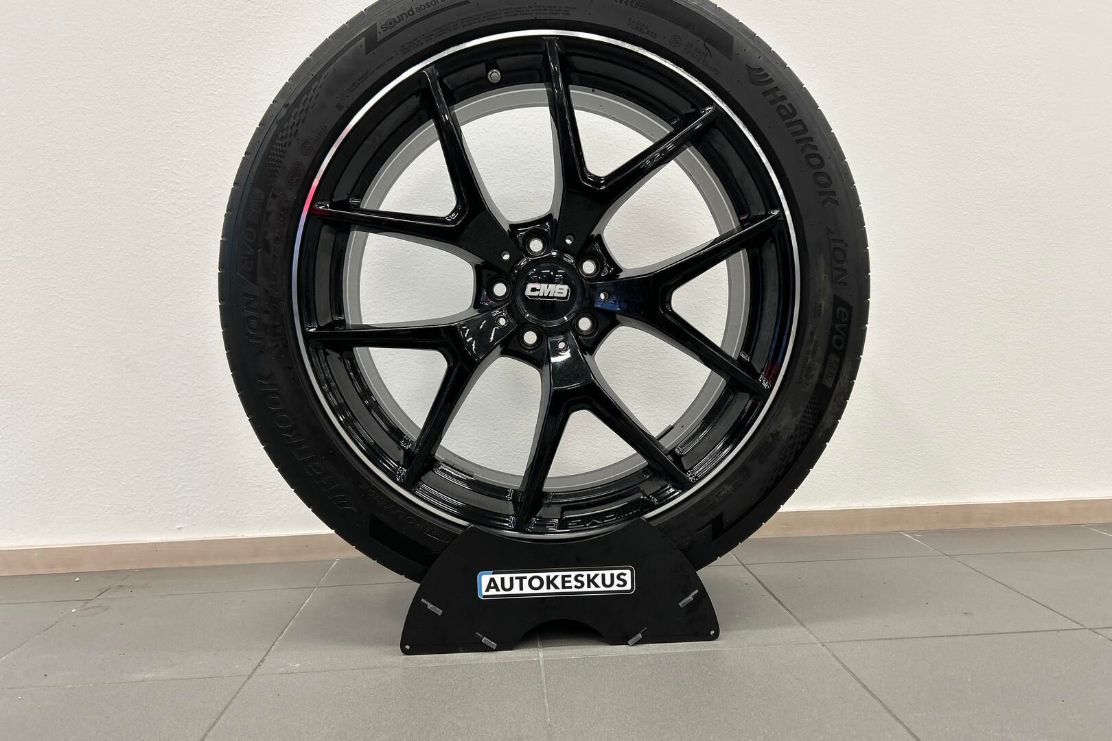 Mercedes-Benz GLC iso kuva 46