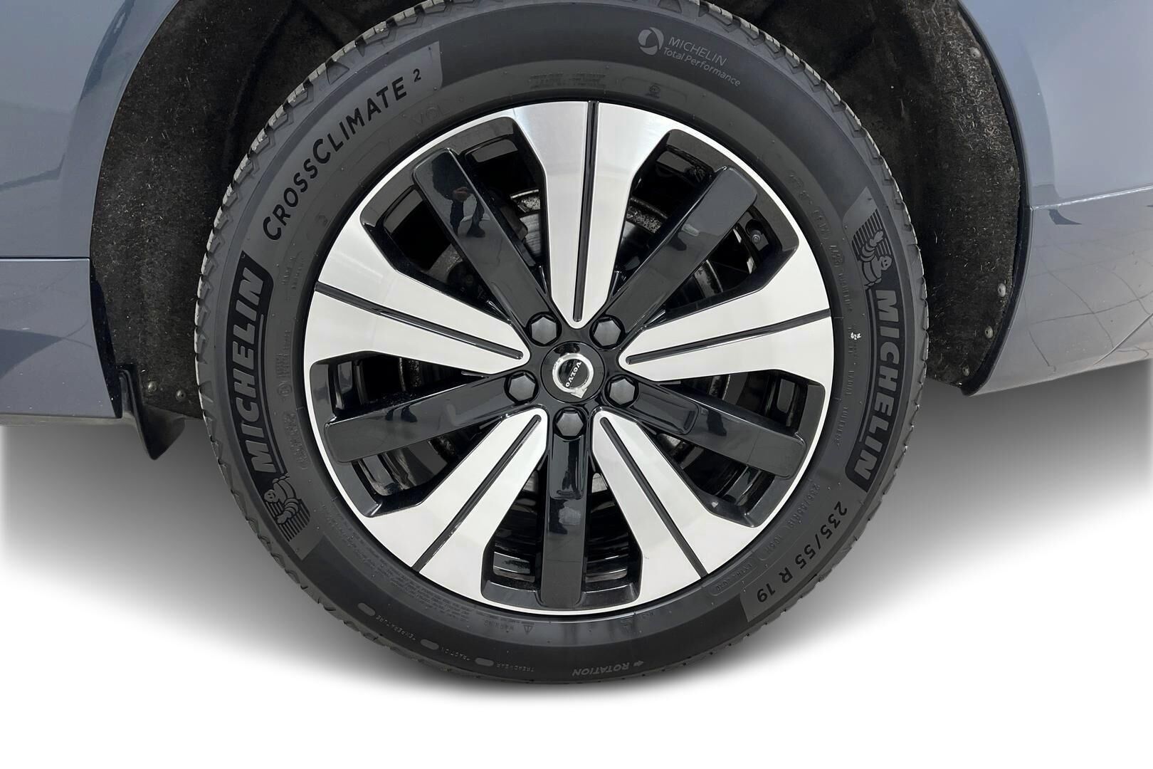 Volvo XC60 iso kuva 13