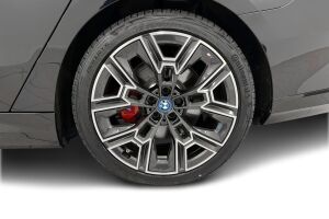 BMW i5 esikatselu 9