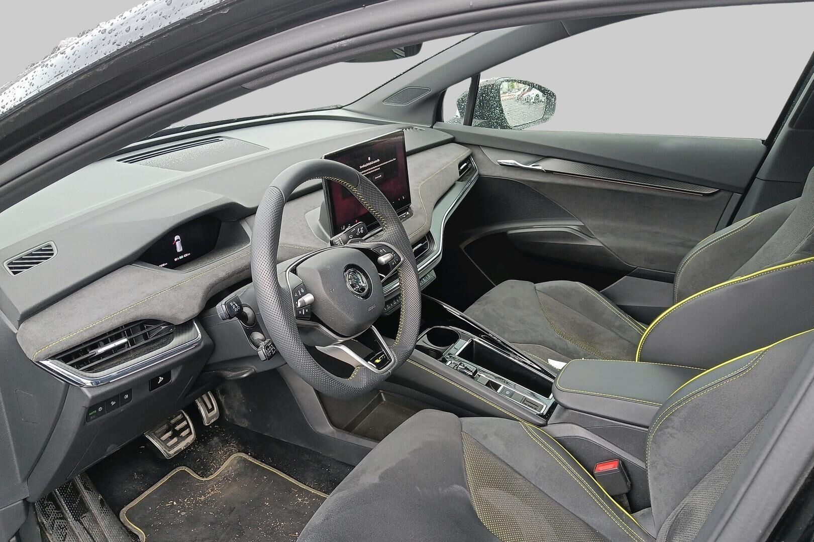 Skoda Enyaq iso kuva 2