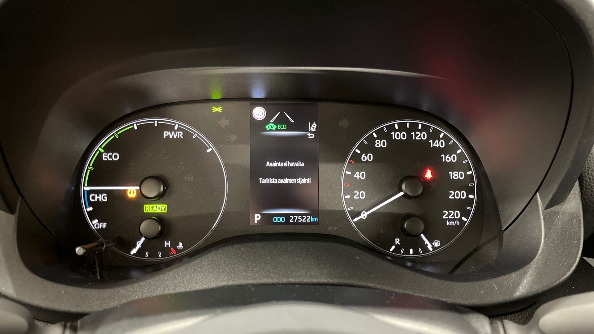 Toyota Yaris iso kuva 12