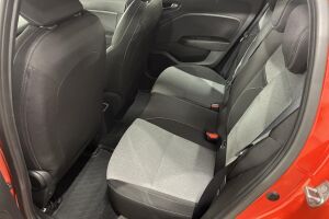 Mitsubishi Colt esikatselu 15