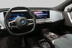 BMW iX esikatselu 1