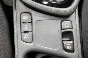 Toyota Yaris esikatselu 15