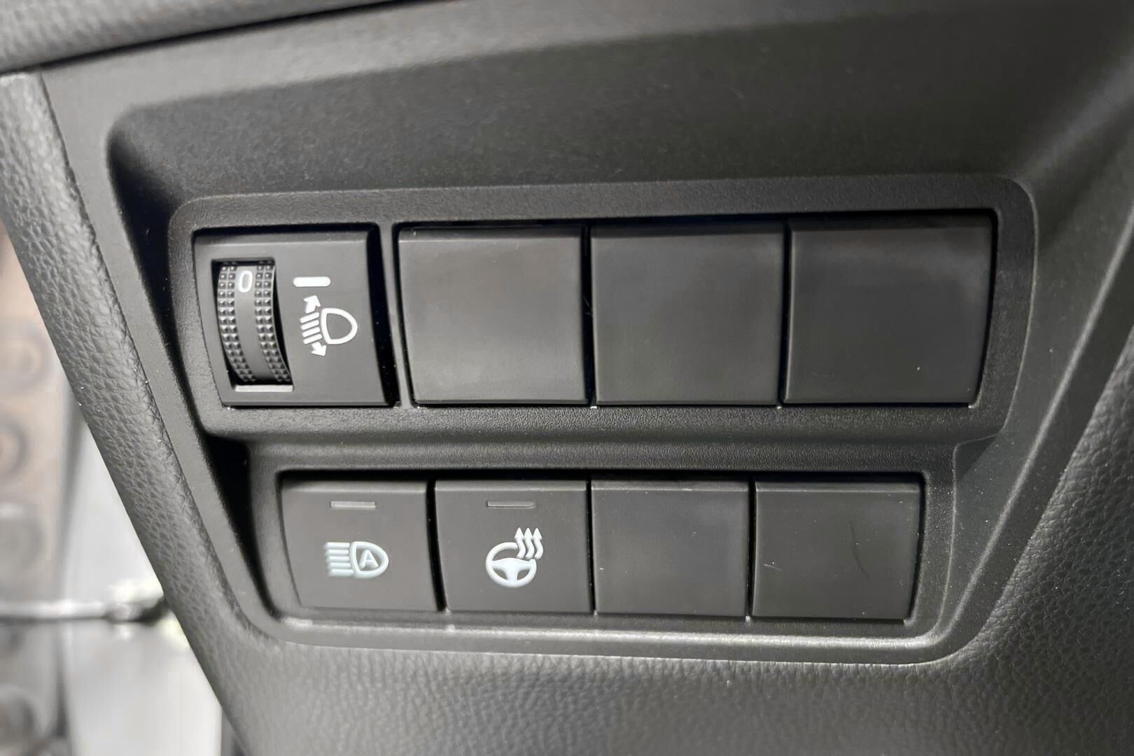 Toyota Yaris iso kuva 18