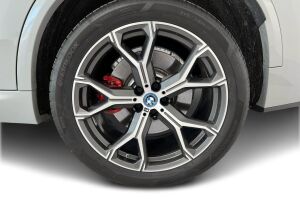 BMW X5 esikatselu 11