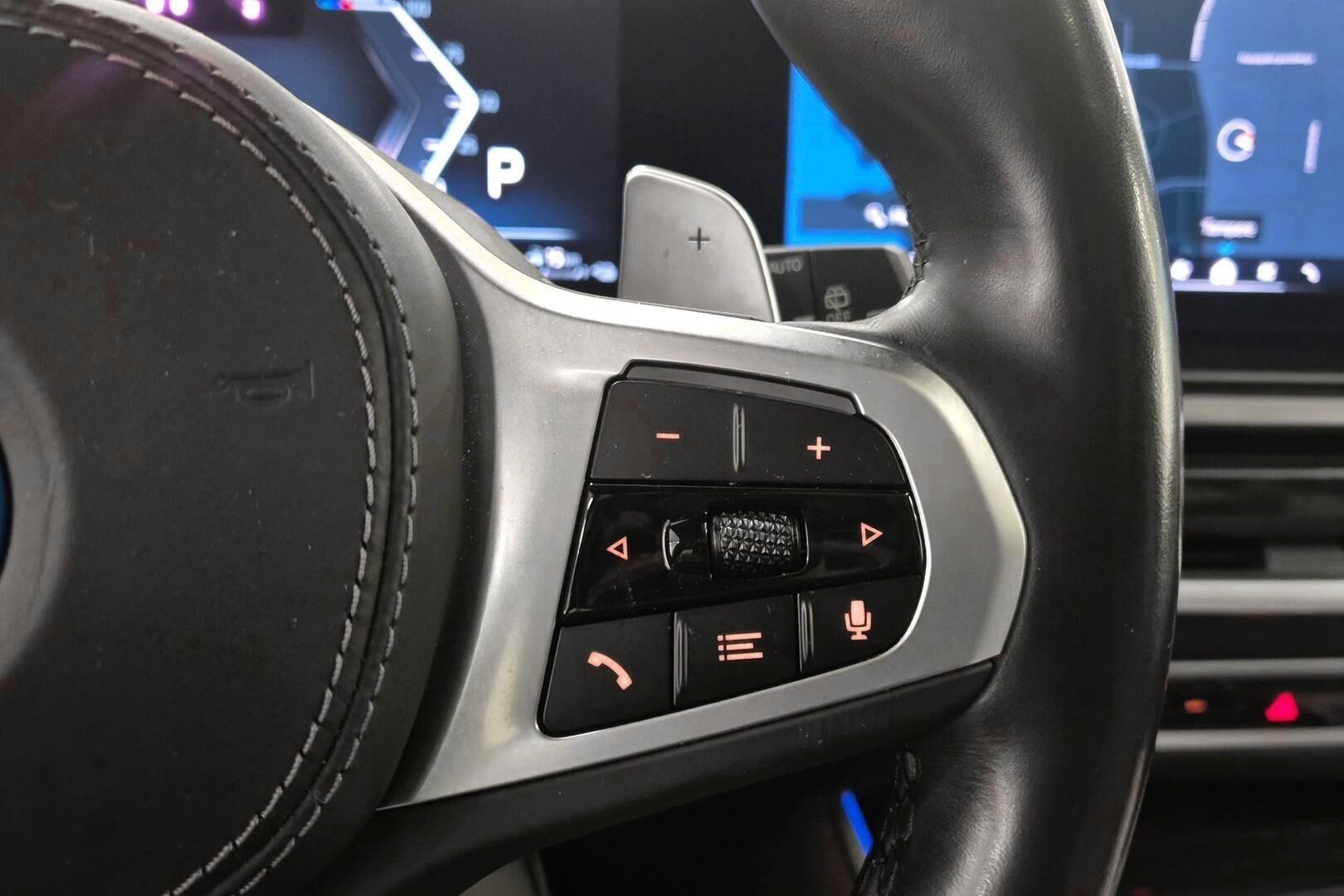 BMW X5 iso kuva 17