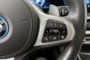 BMW X5 esikatselu 16