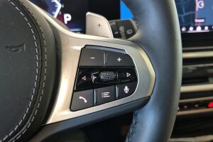 BMW X5 esikatselu 17