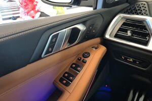 BMW X5 esikatselu 19