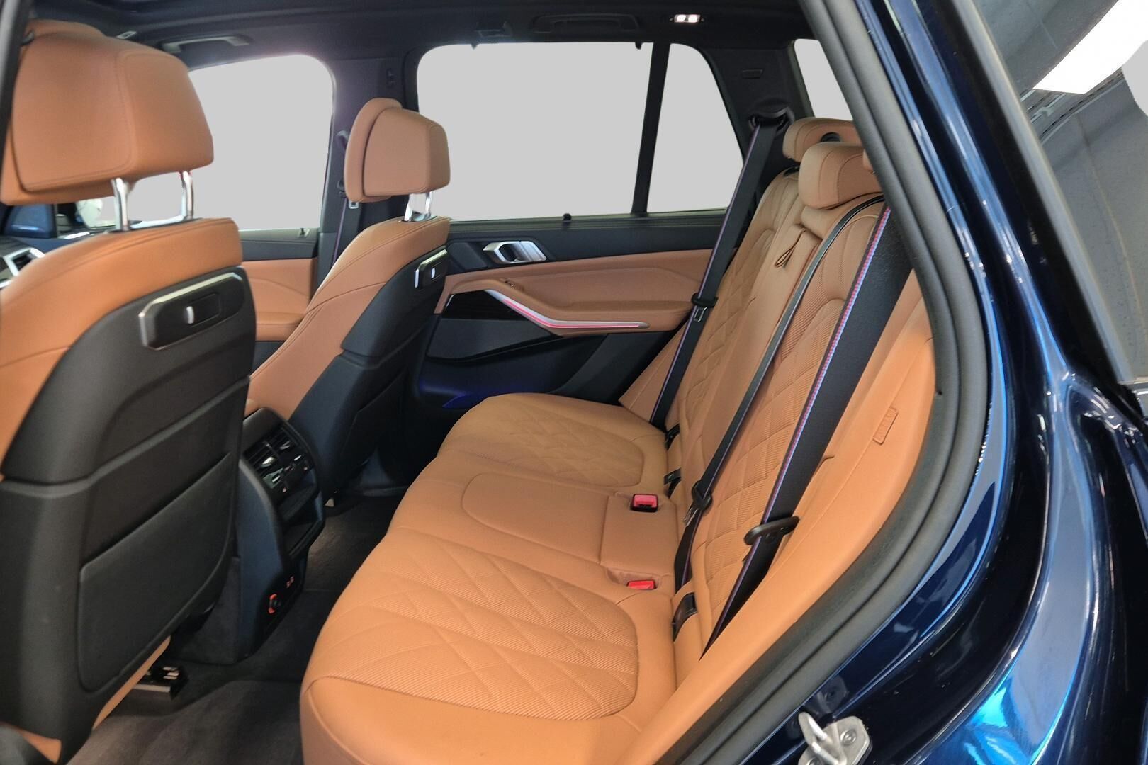 BMW X5 iso kuva 9