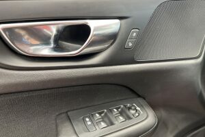 Volvo V60 esikatselu 22
